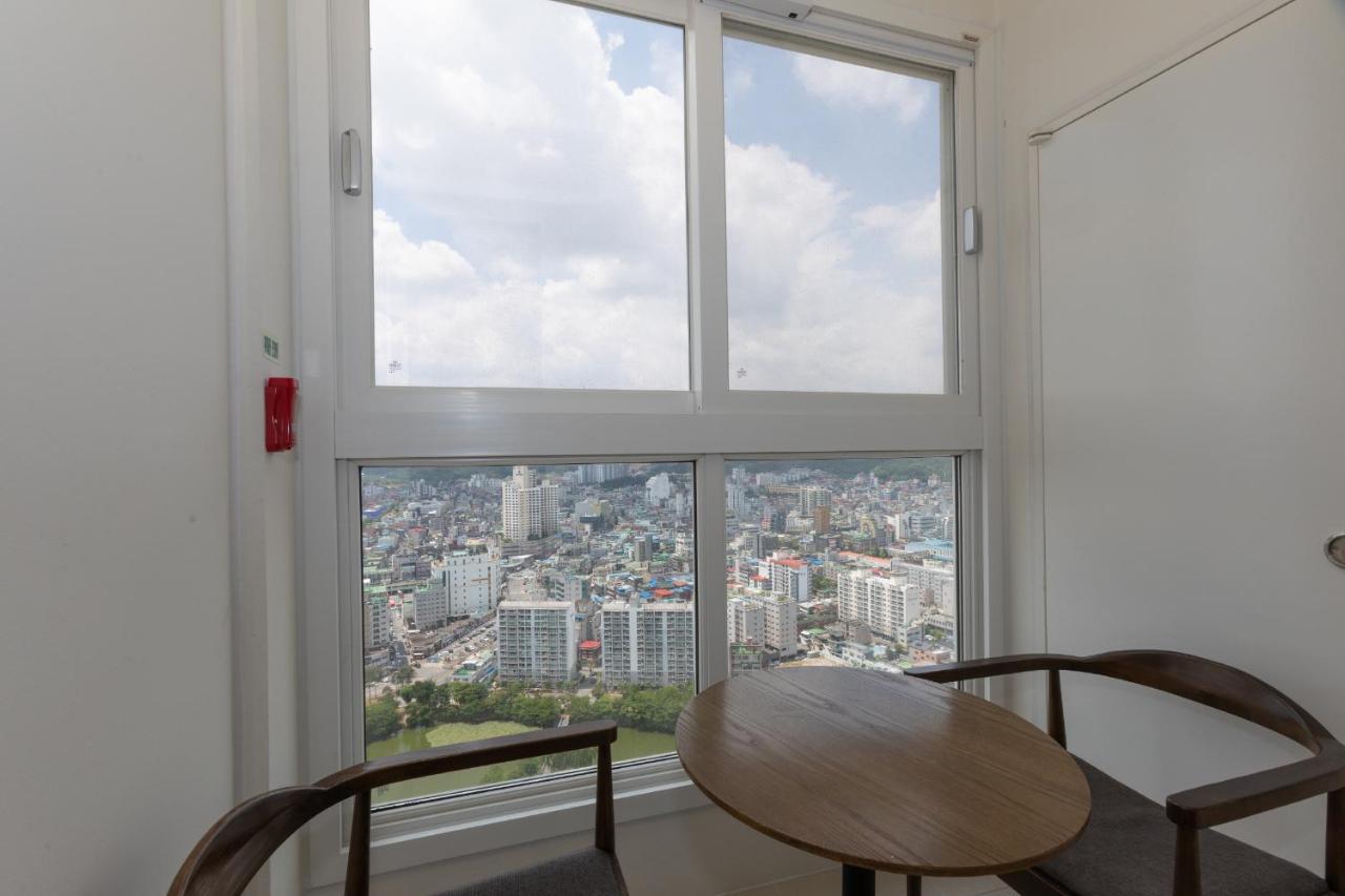 Golden Planet Hotel Ичхон Экстерьер фото